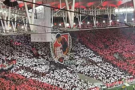 Mosaico da torcida do Flamengo em provocação ao Palmeiras em jogo do Brasileirão 2026