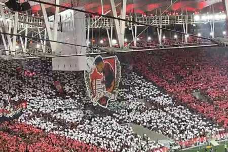 Mosaico da torcida do Flamengo em provocação ao Palmeiras em jogo do Brasileirão 2026