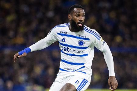Gerson em ação pelo Cruzeiro na Argentina • Gustavo Aleixo/Cruzeiro