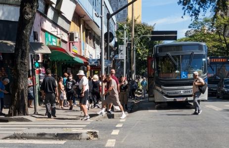 Motorista diz que não viu idosa atravessar a via