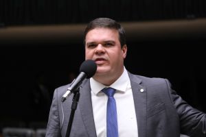 Deputado do Republicanos garante Cleitinho como pré-candidato ao Governo de Minas