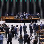 Câmara aprova projeto que dá até 15 anos para partidos pagarem multas eleitorais