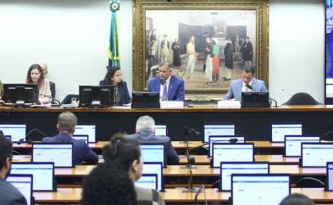 Sessão desta quarta-feira (27) na CCJ da Câmara
