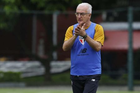 Dorival Júnior em seu primeiro treino pelo São Paulo