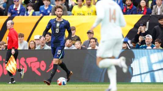 Léo Pereira em jogo de estreia pela Seleção Brasileira contra a França • Rafael Ribeiro/CBF