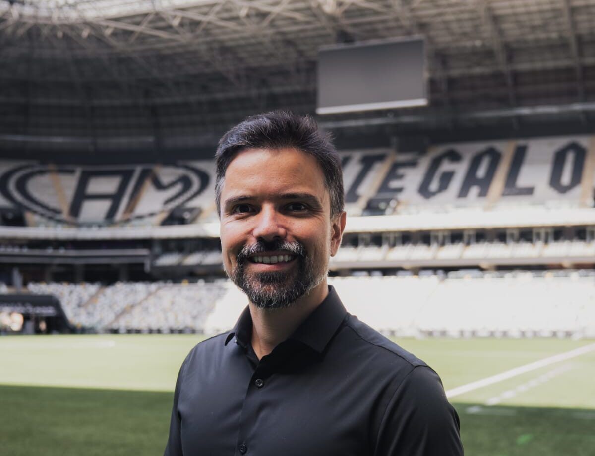 Diretor do Atlético revela quando uniforme 3 será lançado e dá ‘spoiler’