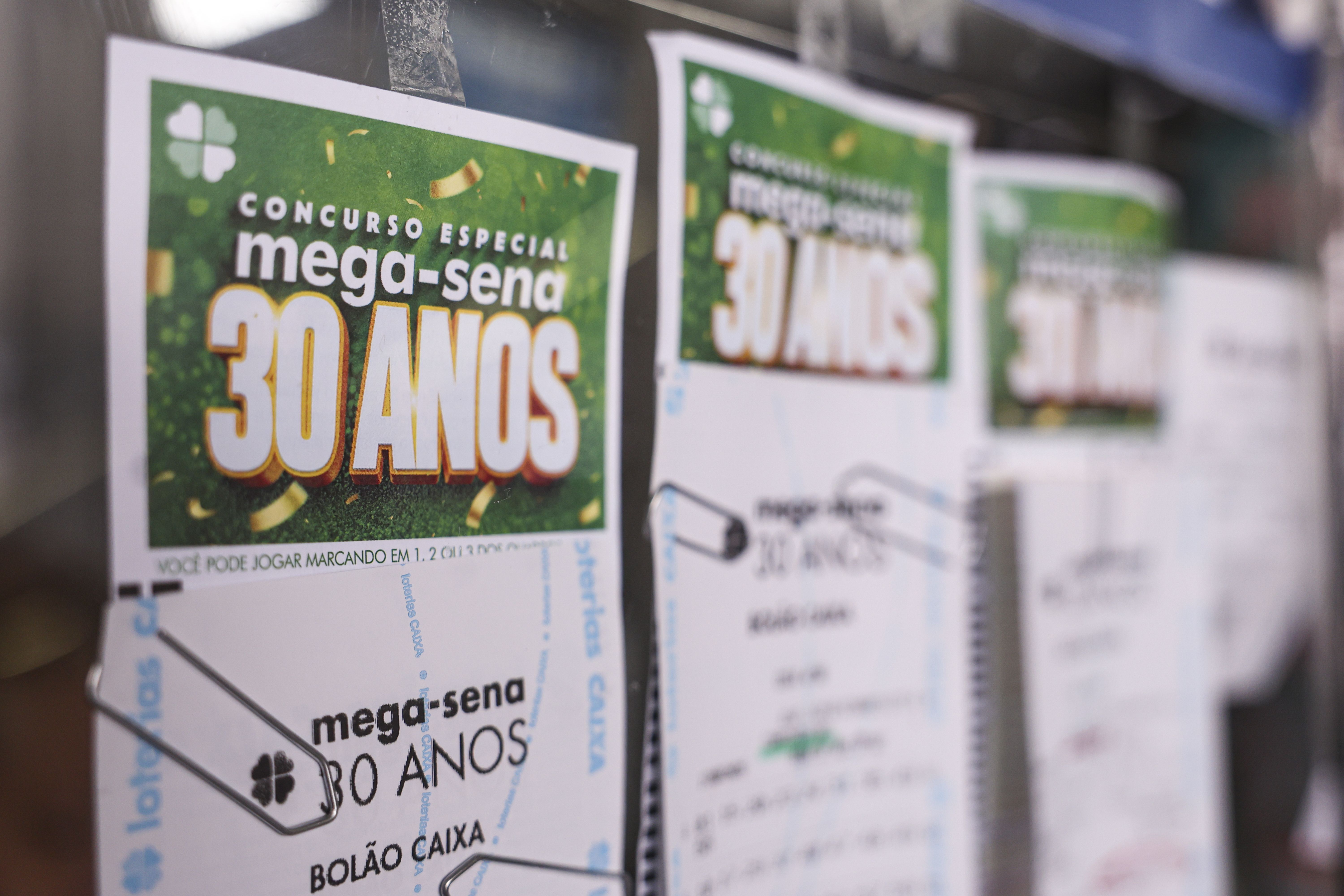 Mega-Sena de 30 anos: dois ganhadores dividem bolada de R$ 336 milhões