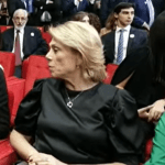 No TSE, Michelle e Viviane de Moraes sentam-se a uma cadeira de distância