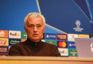 Real Madrid caminha para anunciar retorno de José Mourinho, diz jornal