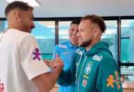 Neymar não participa de treino, e Seleção Brasileira aguarda exames