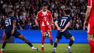Após jogo histórico, Bayern de Munique e PSG decidem vaga na final da Champions