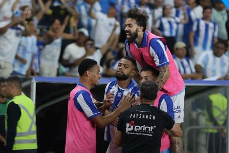 Castro acertou um chutaço para dar a vitória ao Papão