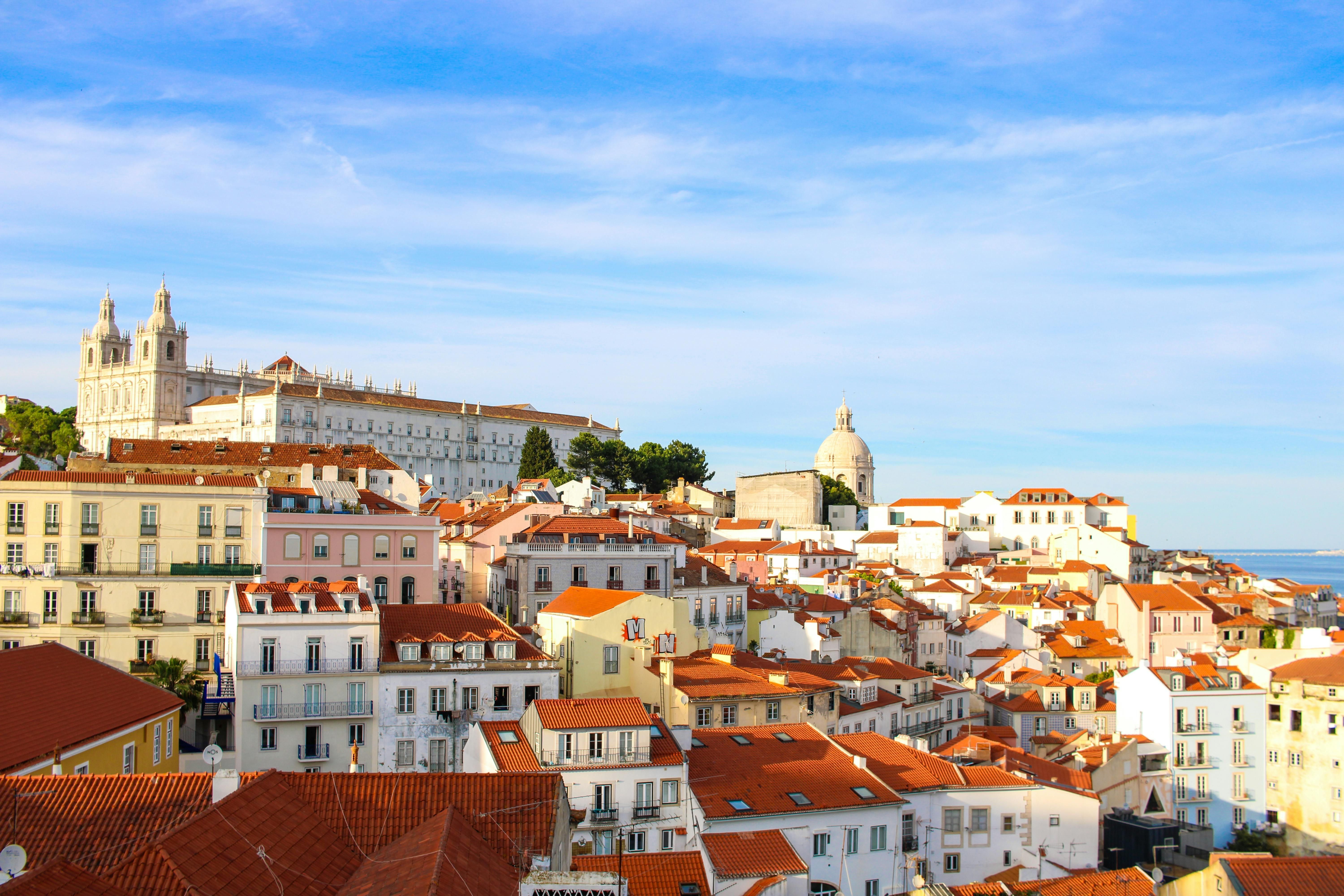 Com empregos temporários em Portugal, chileno viaja pela Europa e conquista apartamento