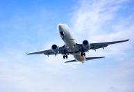 Criança tem dedo cortado pouco tempo antes de avião decolar em SP
