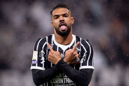 Raniele celebra gol em Corinthians 3 x 2 São Paulo, pelo Brasileirão 2026