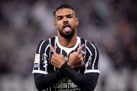 Raniele celebra gol em Corinthians 3 x 2 São Paulo, pelo Brasileirão 2026