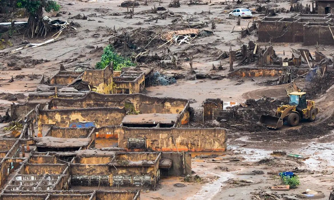 Justiça inglesa rejeita novo recurso da BHP e avança indenizações do desastre de Mariana