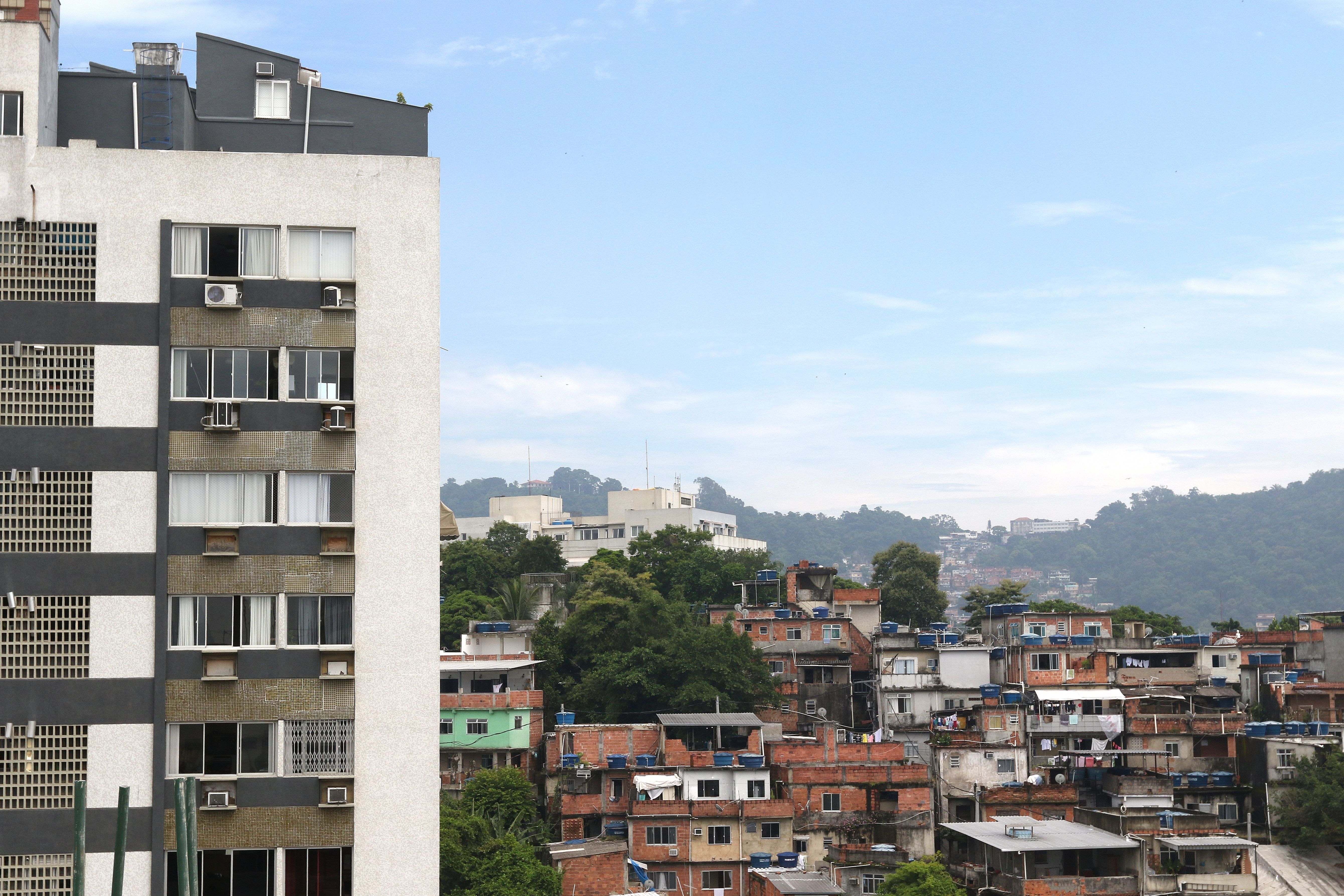 IBGE: 10% mais ricos concentram mais de 40% dos rendimentos mensais do país