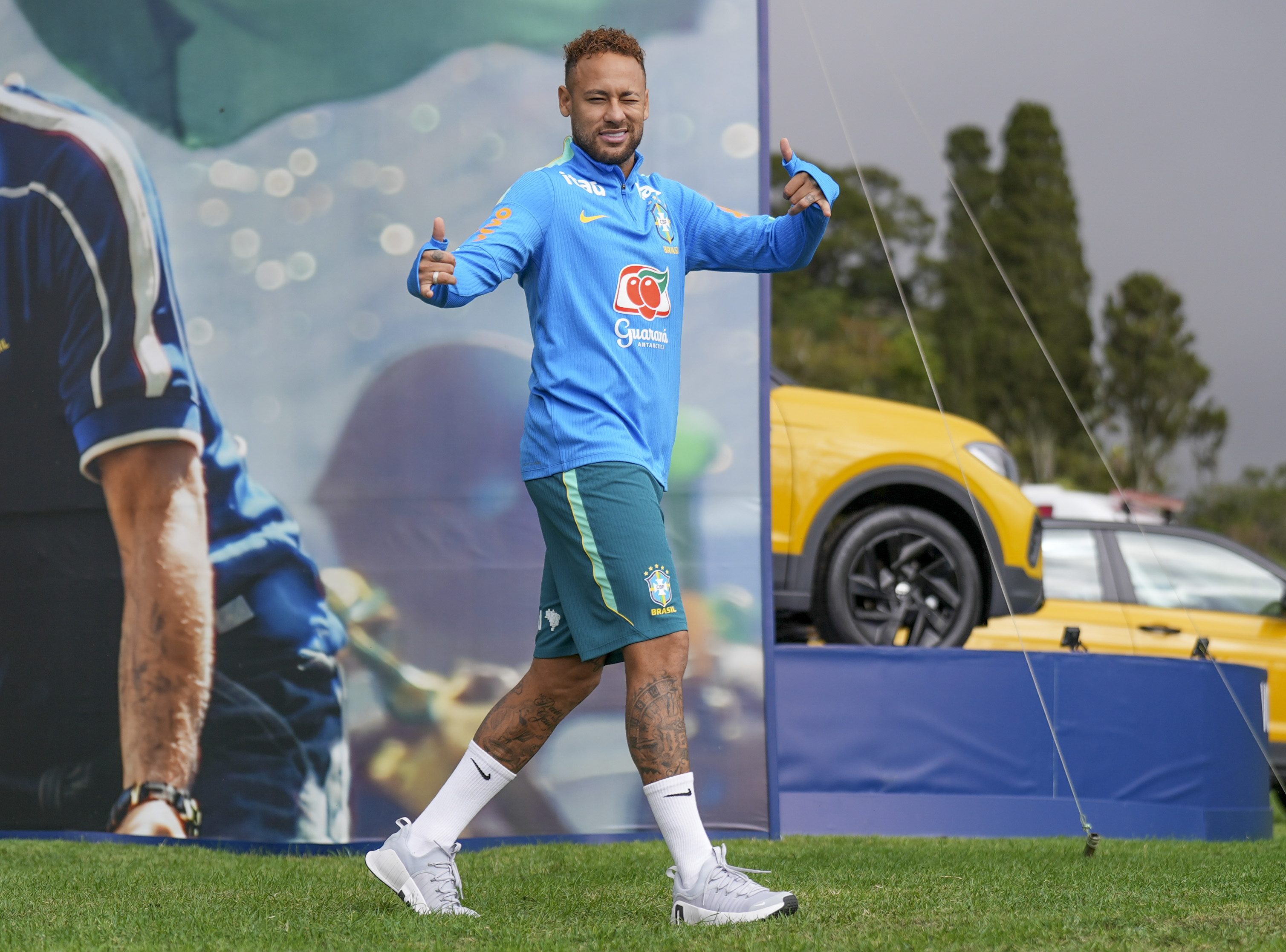 Pentacampeão pela Seleção opina sobre convocação para Copa e exalta Neymar