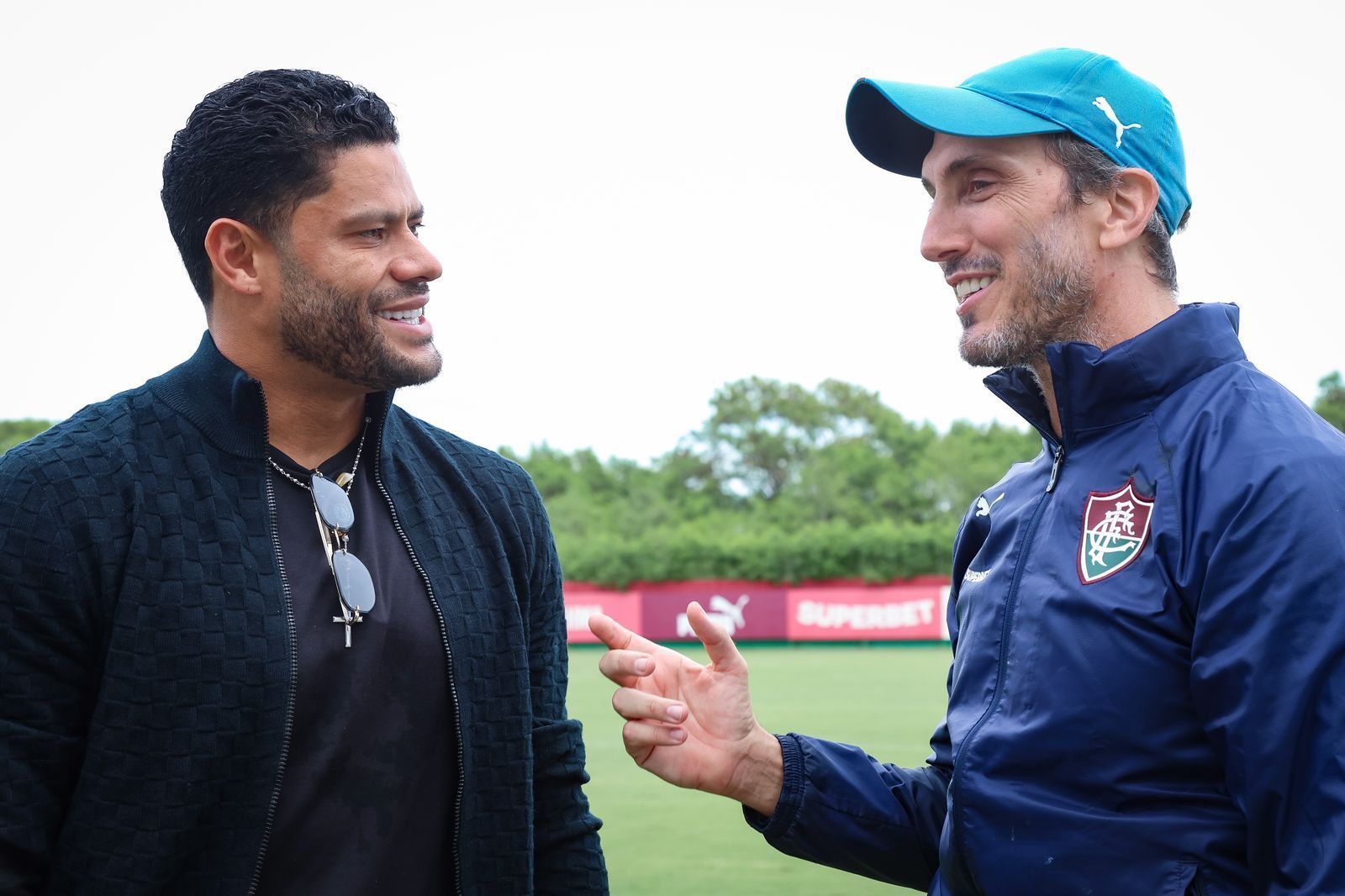 Vídeo: Hulk, ex-Atlético, chega ao Fluminense após desembarque no Rio