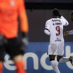 Vasco supera gol contra ‘bizarro’, vence Audax Italiano e embala na Sul-Americana