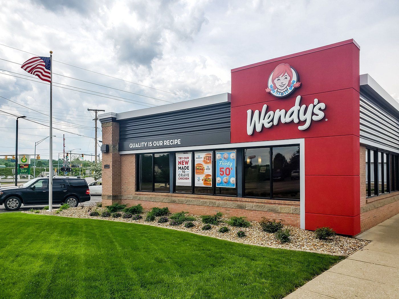 Rede de fast food se despede: mais de 300 lojas fecharão as portas