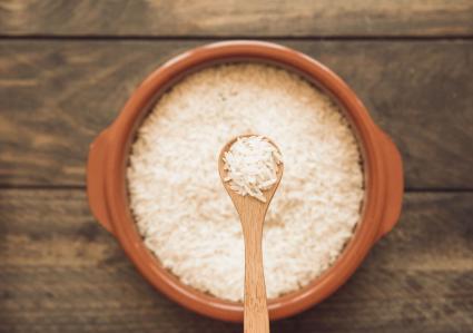 Arroz contém uma série de nutrientes que auxiliam as plantas • Freepik