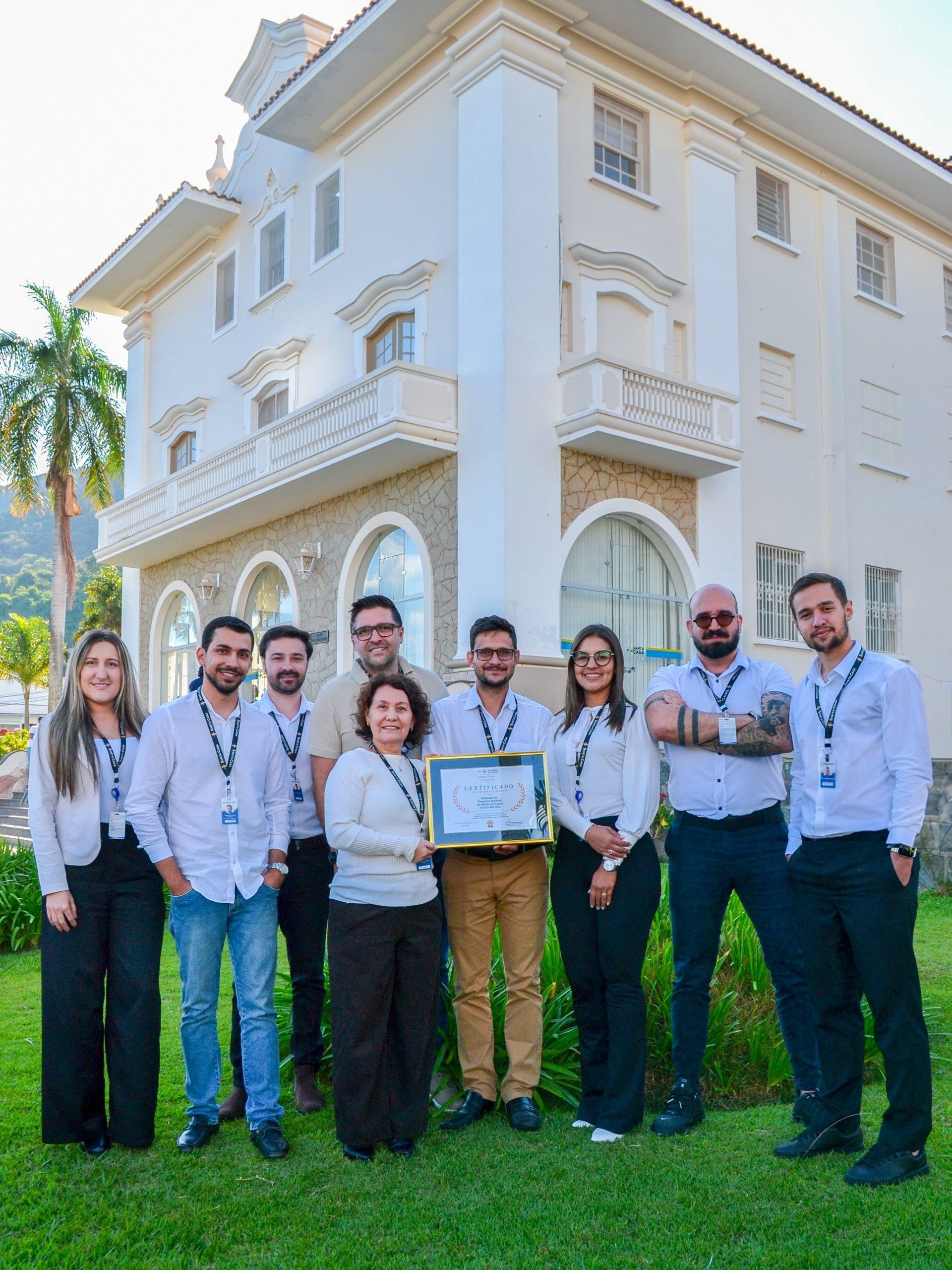 Santa Casa de Poços recebe prêmio nacional de gestão de custos