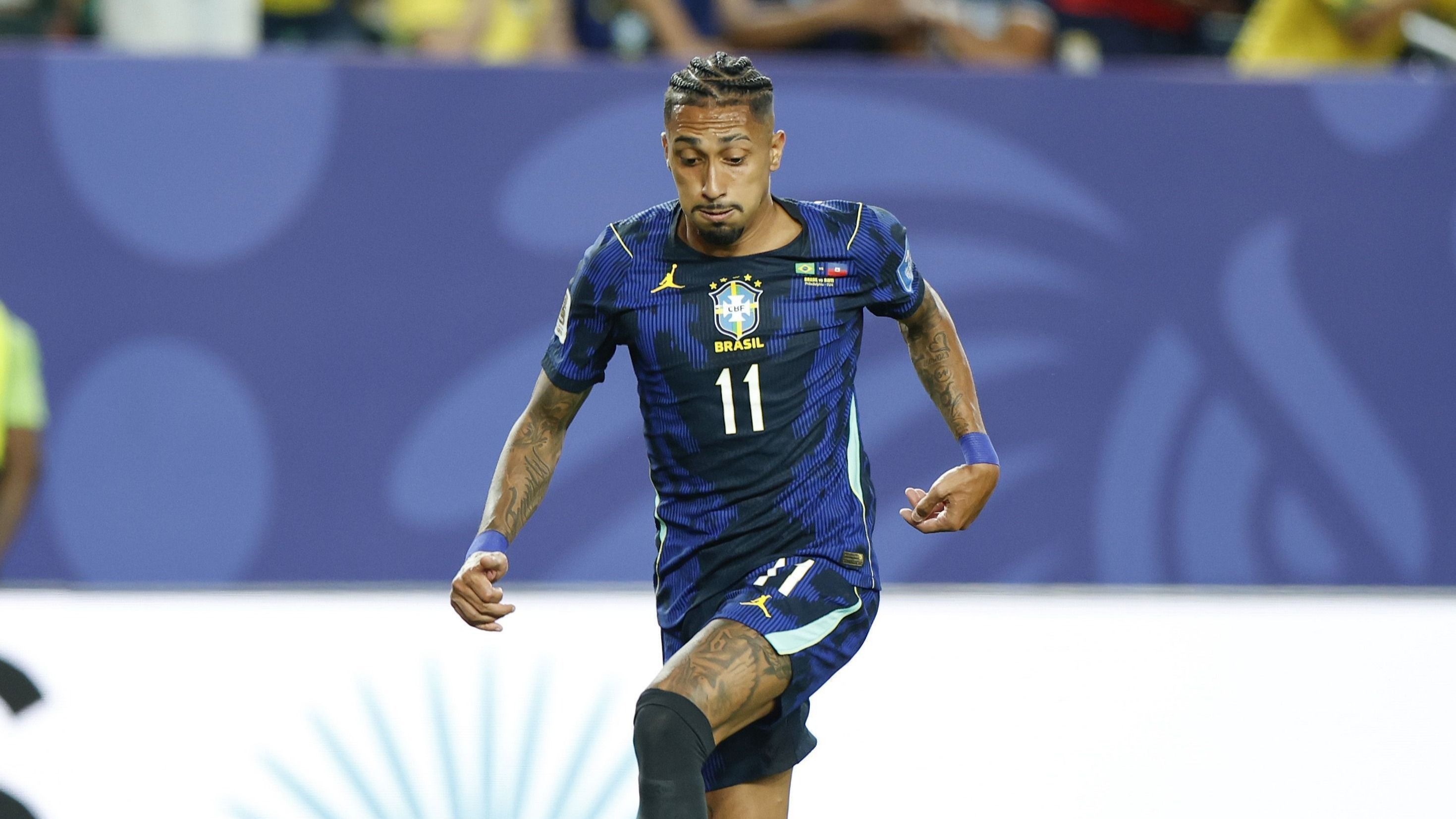 CBF toma decisão sobre Raphinha antes de duelo com o Japão