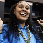 Kamilla Cardoso bate recorde da WNBA e registra maior pontuação de uma brasileira na liga