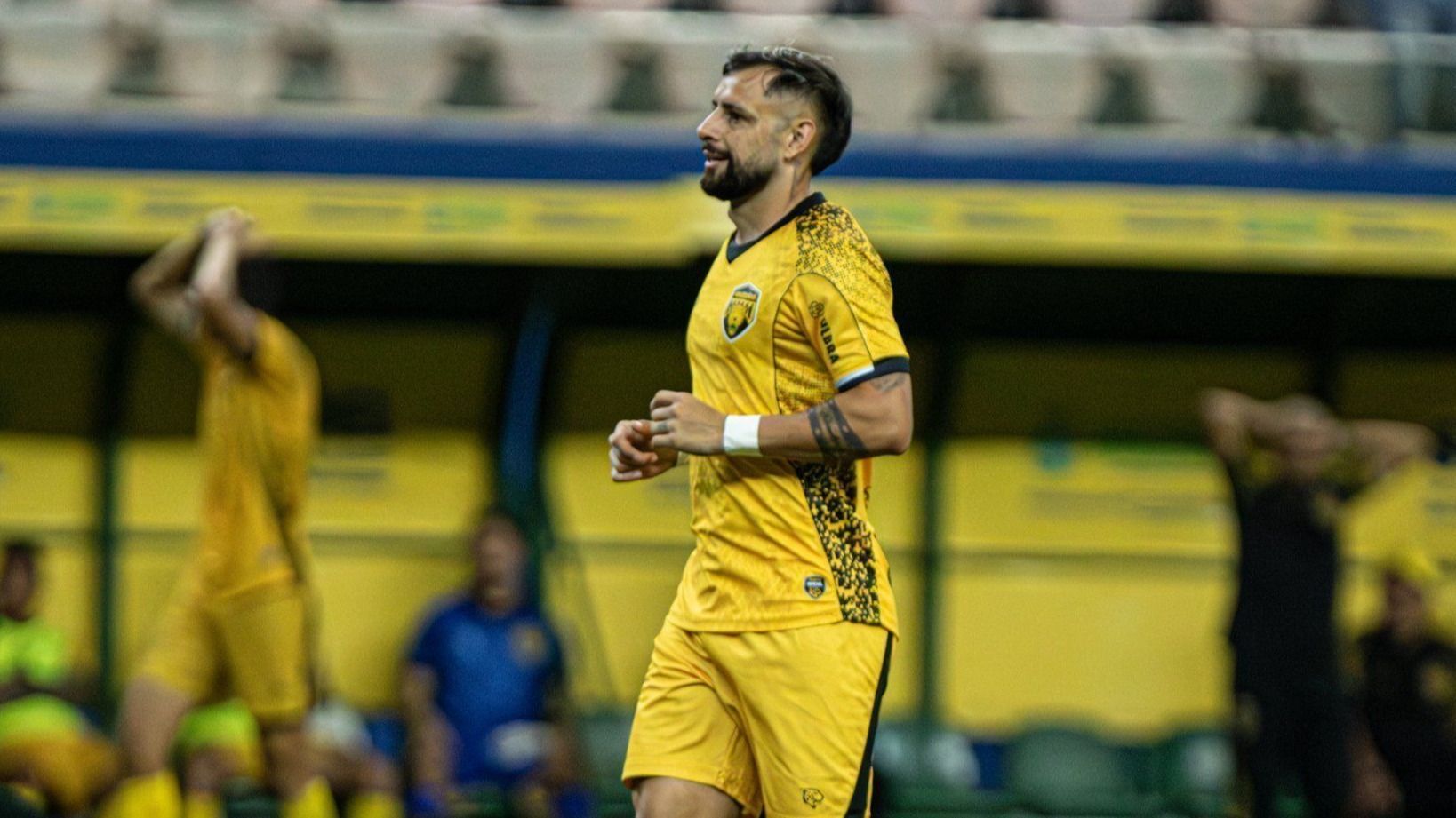 América acerta contratação de volante paraguaio que estava na Série C