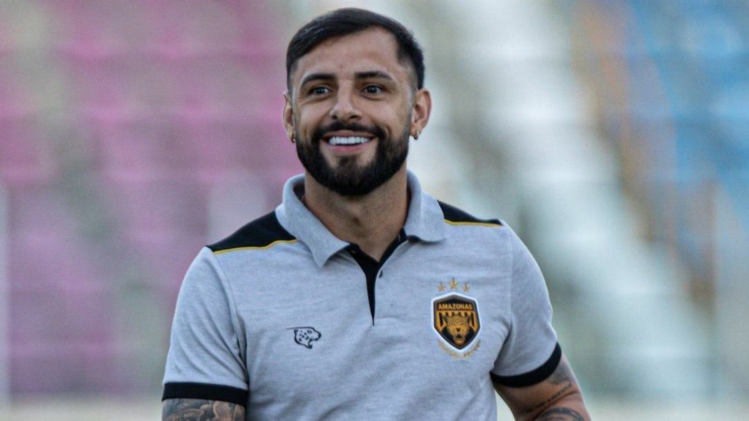 América aguarda definição de imbróglio para anunciar reforço