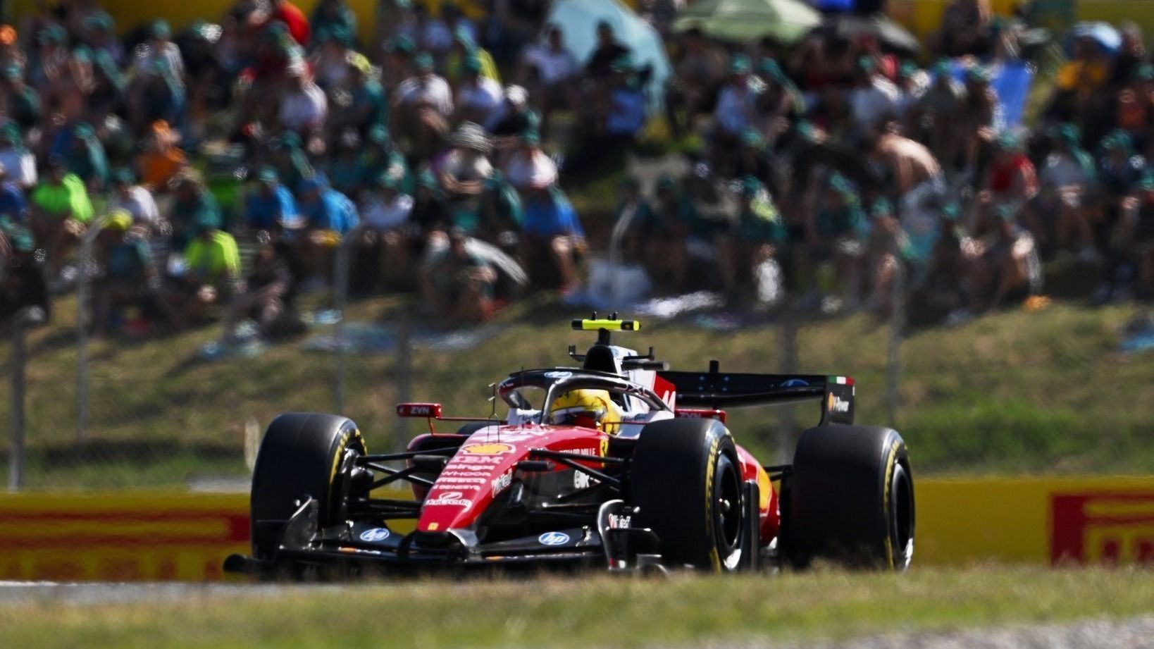 Hamilton supera Schumacher e quebra recorde após vencer o GP de Barcelona de F1
