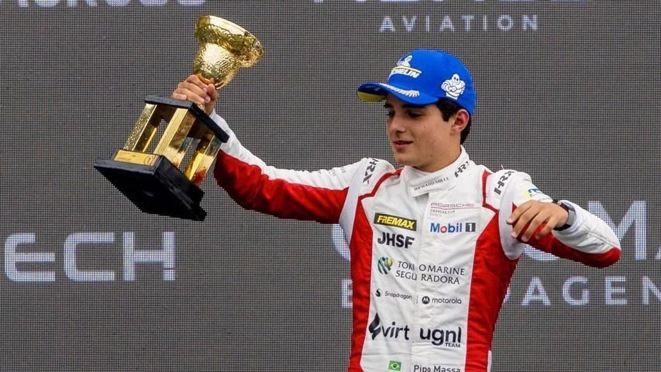 Filho de Massa domina e vence prova da Porsche Carrera Cup em Le Mans