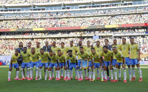 Jogadores da Seleção Brasileira antes de jogo contra Marrocos, pela Copa do Mundo