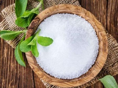 Utilizado como alternativa ao açúcar tradicional, o xilitol tem baixo índice glicêmico e é apontado como aliado da saúde bucal.