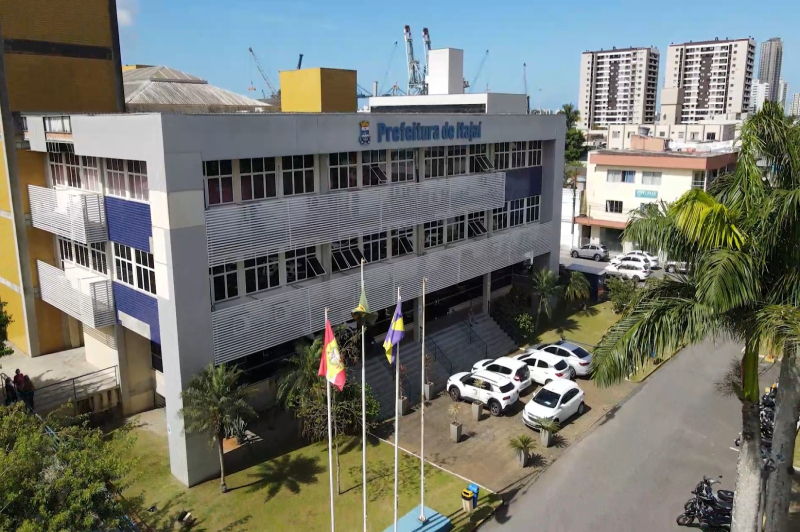 Itajaí-SC abre concursos com 42 vagas e salários de até R$ 25 mil