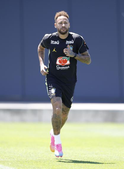 Neymar em atividade da Seleção Brasileira