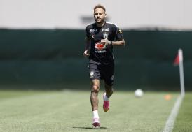 Neymar em atividade da Seleção Brasileira