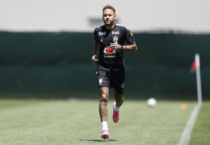 Neymar em atividade da Seleção Brasileira