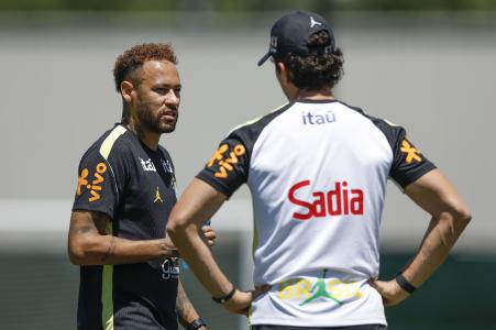 Neymar em atividade da Seleção Brasileira