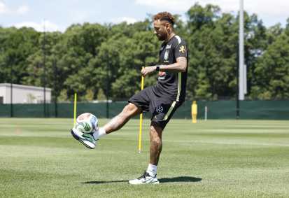 Neymar em atividade da Seleção Brasileira