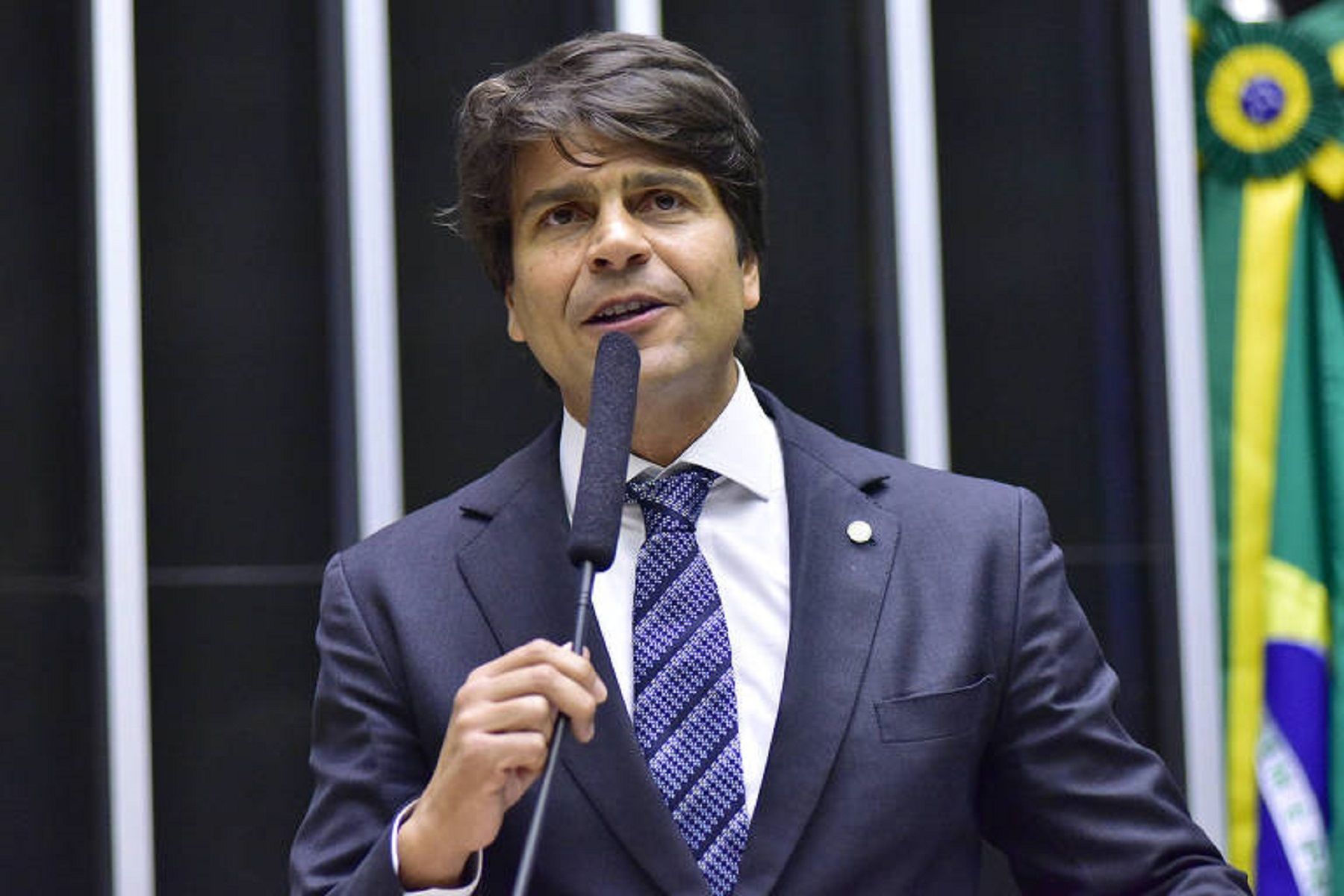 Conheça a carreira política de Pedro Paulo, pré-candidato ao Senado do RJ