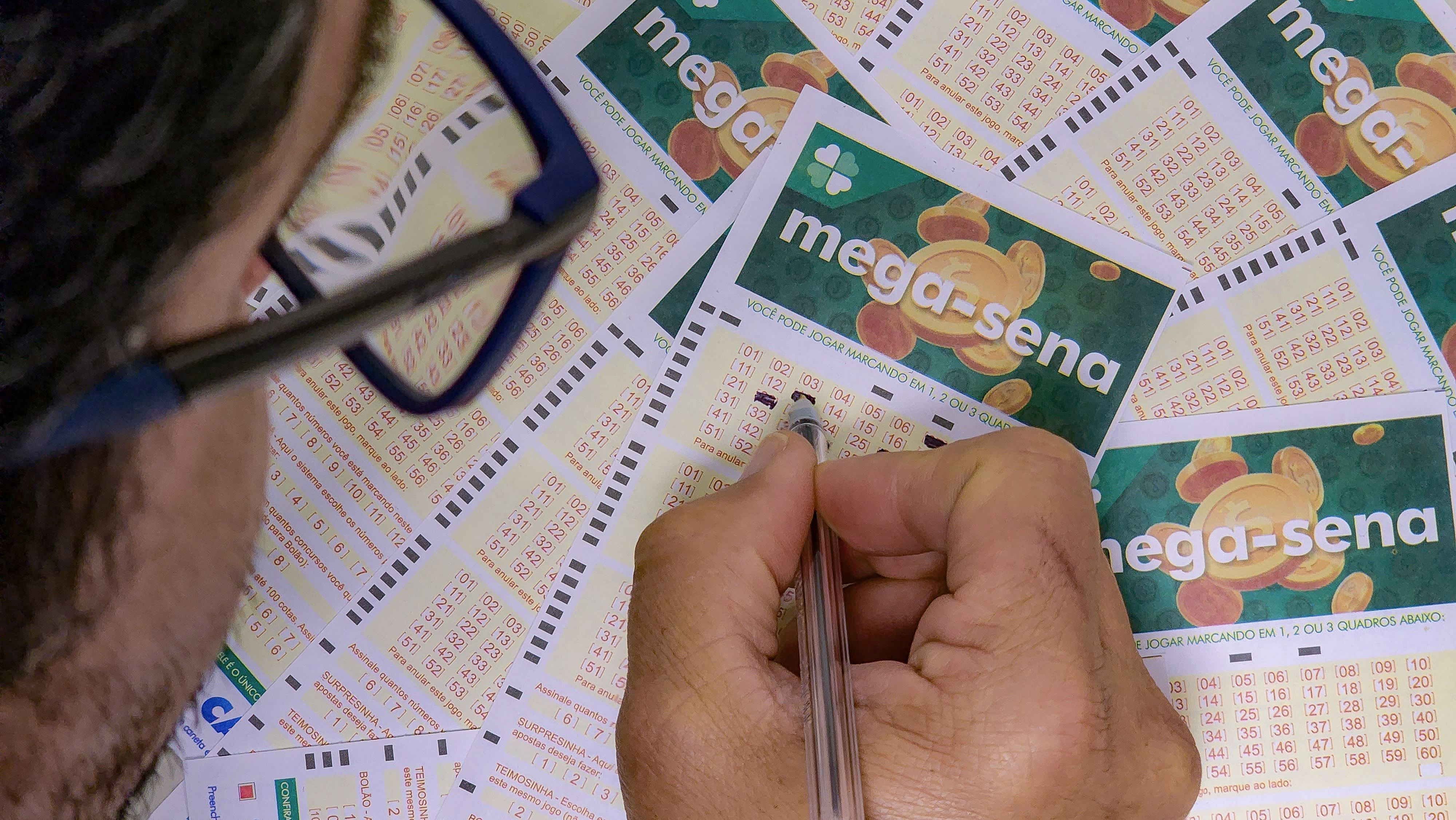 Resultado Mega-Sena 3022: aposta acerta sozinha e fatura R$ 2,8 milhões