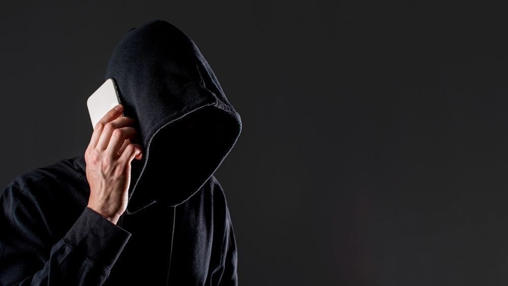 Android ganha recurso contra golpes por voz com IA e passa a alertar usuários