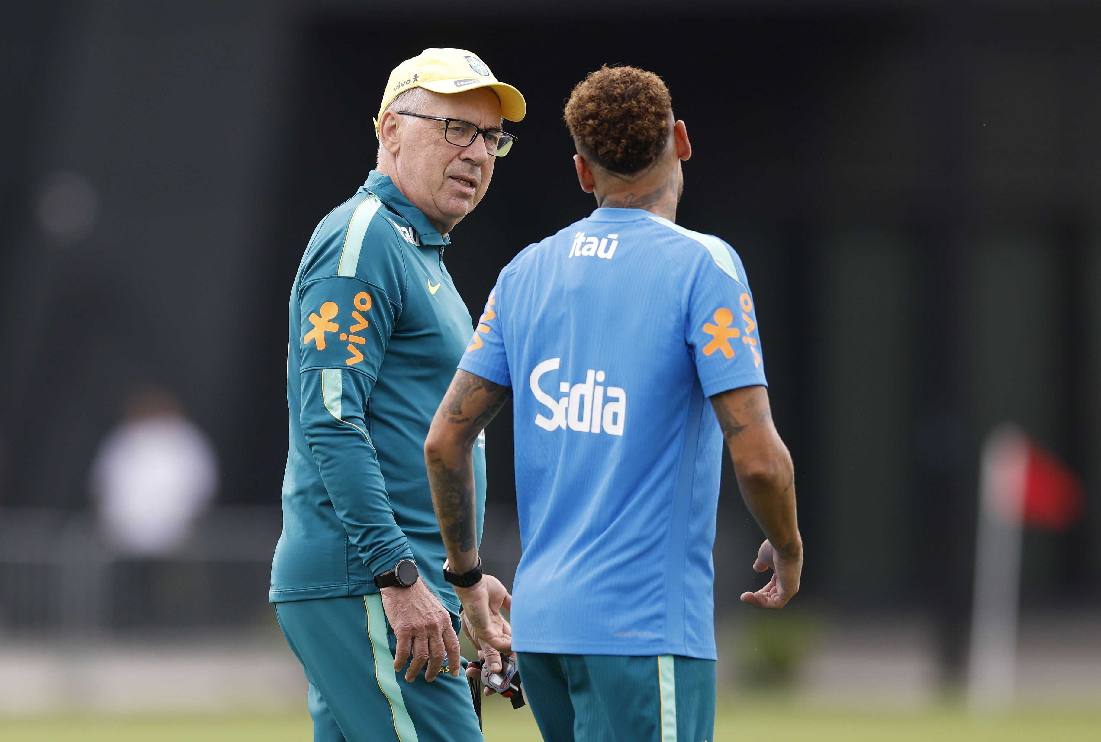 Nem ponta, nem armador: saiba como Ancelotti planeja usar Neymar na Seleção Brasileira