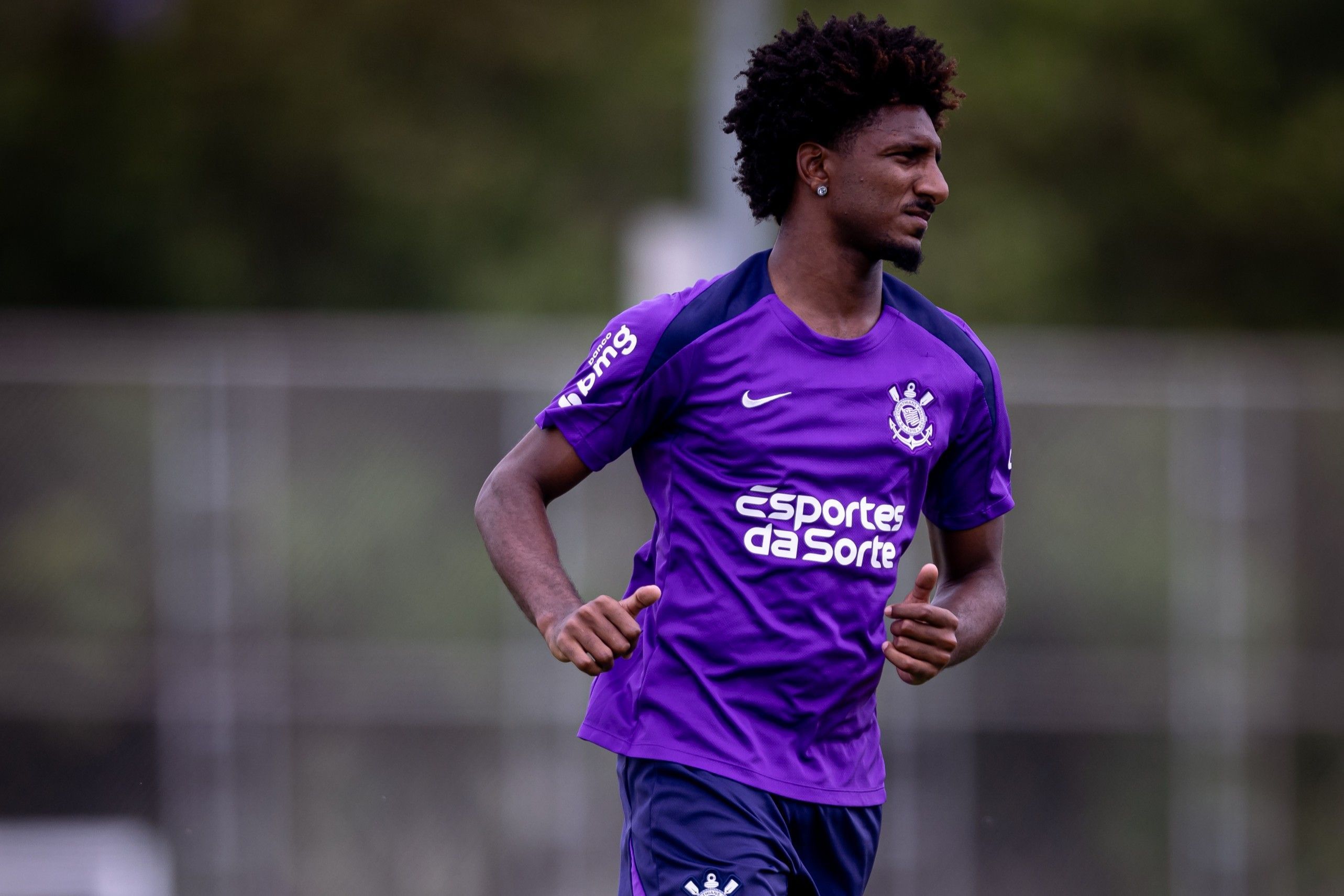 Talles Magno relembra tempos de Corinthians: 'Isso torna eles diferentes'