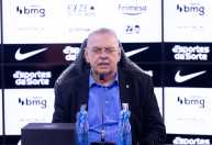 Corinthians deve mais de R$ 60 milhões na Fifa por compra de jogadores