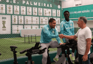 Sem Abel Ferreira, elenco do Palmeiras faz exames em reapresentação