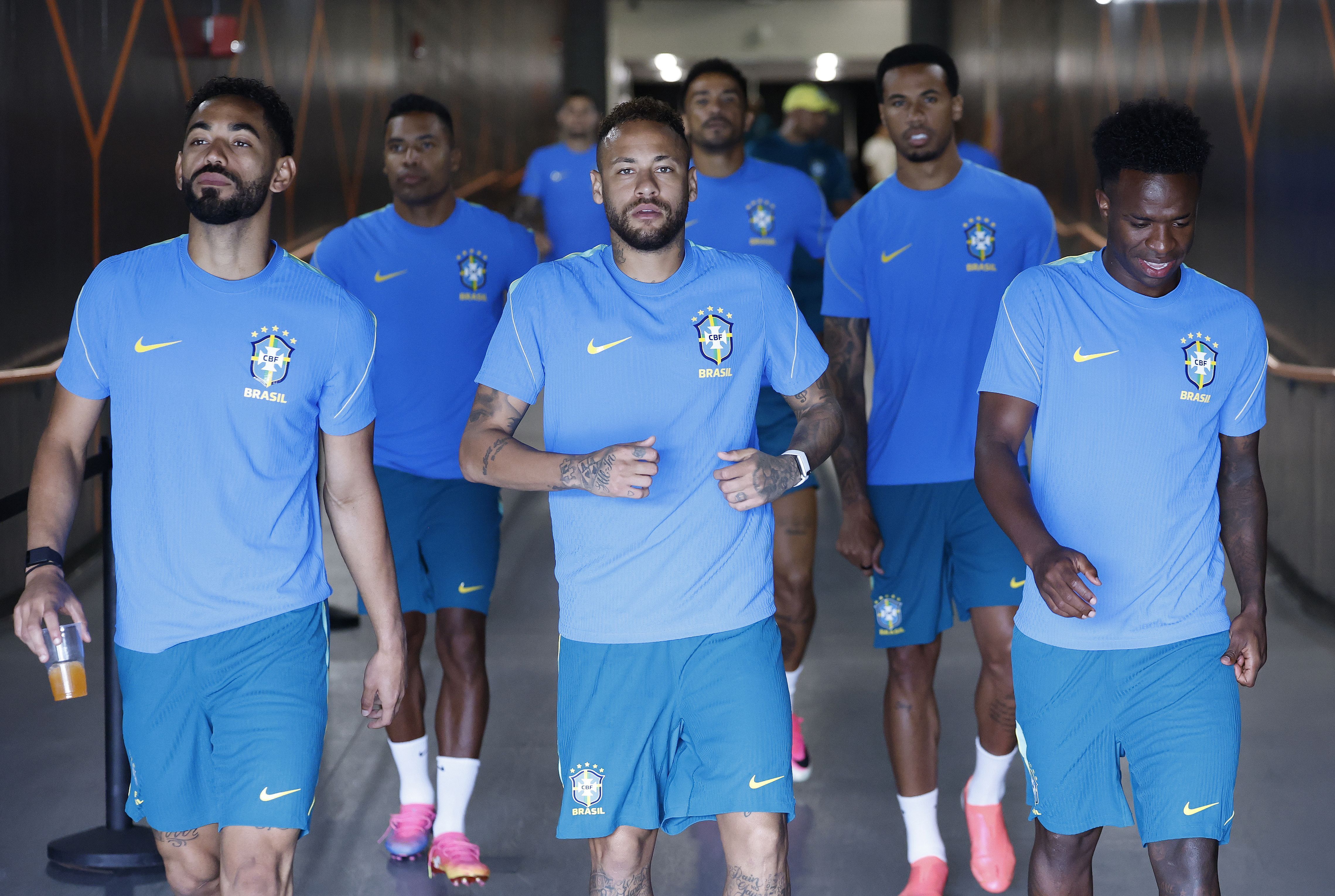 Ancelotti prega respeito ao Japão e projeta participação de Neymar em jogo decisivo